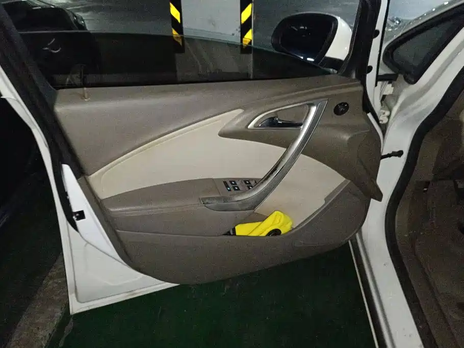 Buick Excelle 2014