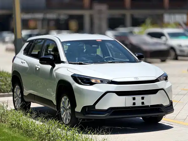 Toyota Frontlander 2026