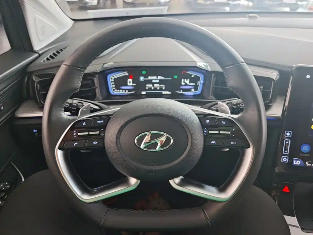 Hyundai Custin 2023 — фото 11