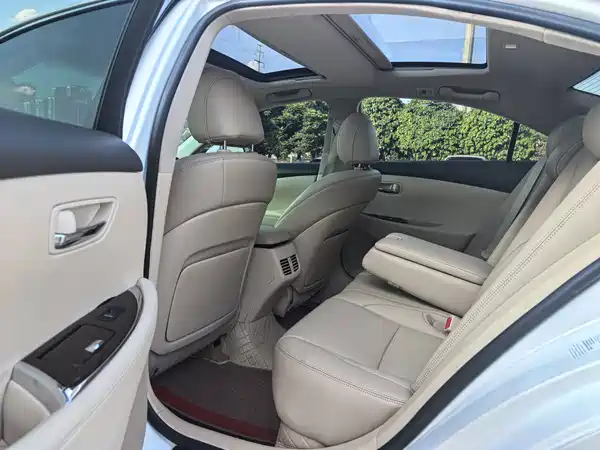 Lexus ES 2012