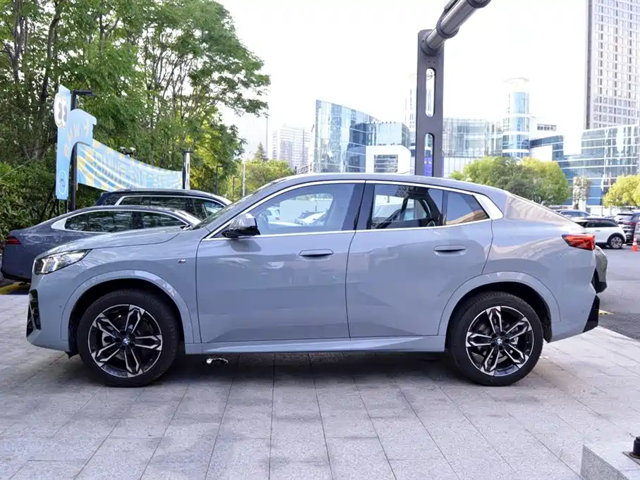 BMW X2 2025 — фото 2