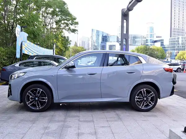 BMW X2 2025