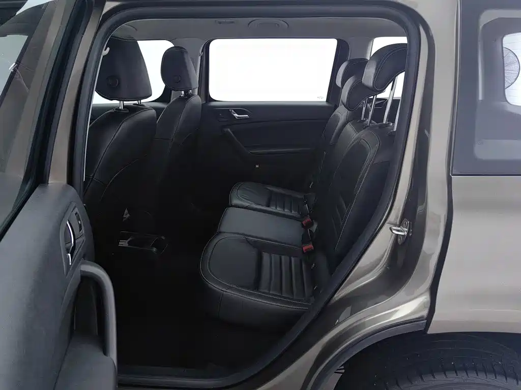 Skoda Yeti 2017 — фото 15