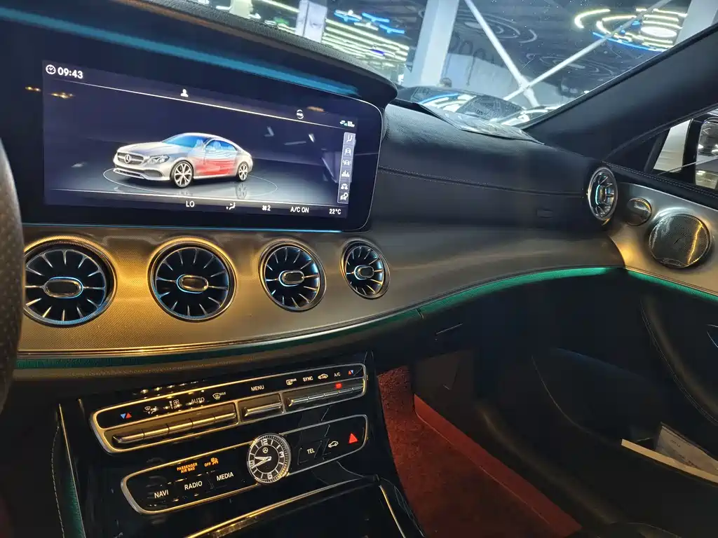Mercedes-Benz E-Class 2020 — фото 8