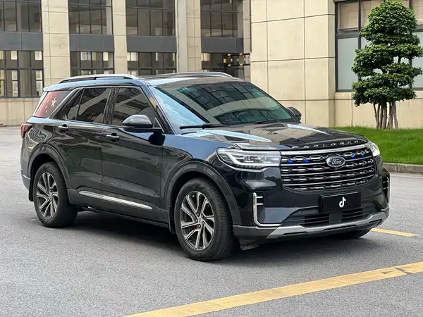 Ford Explorer 2024