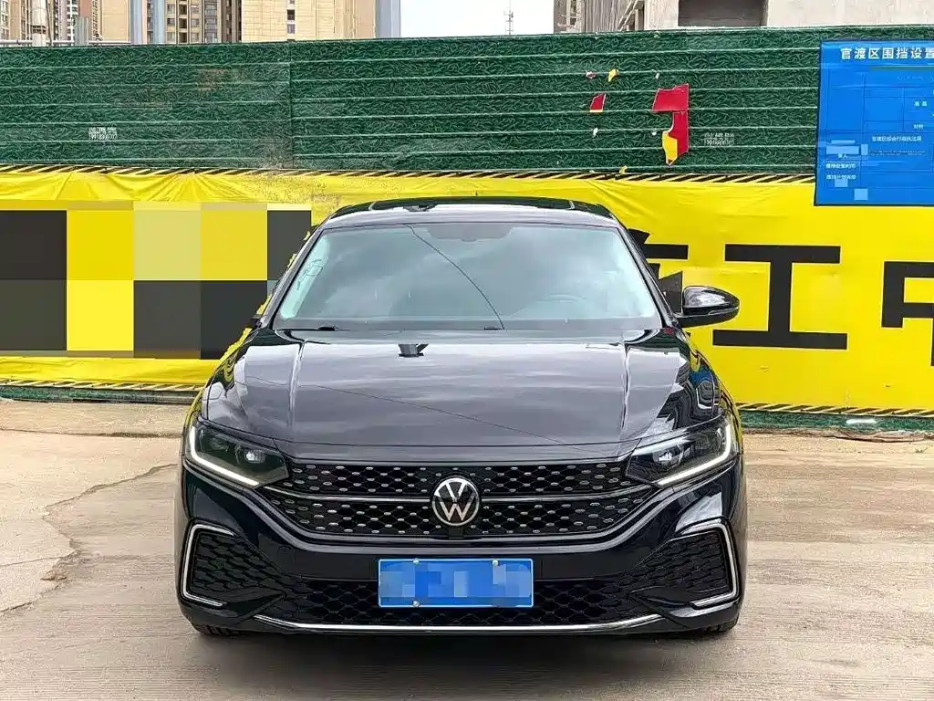 Volkswagen Passat 2024