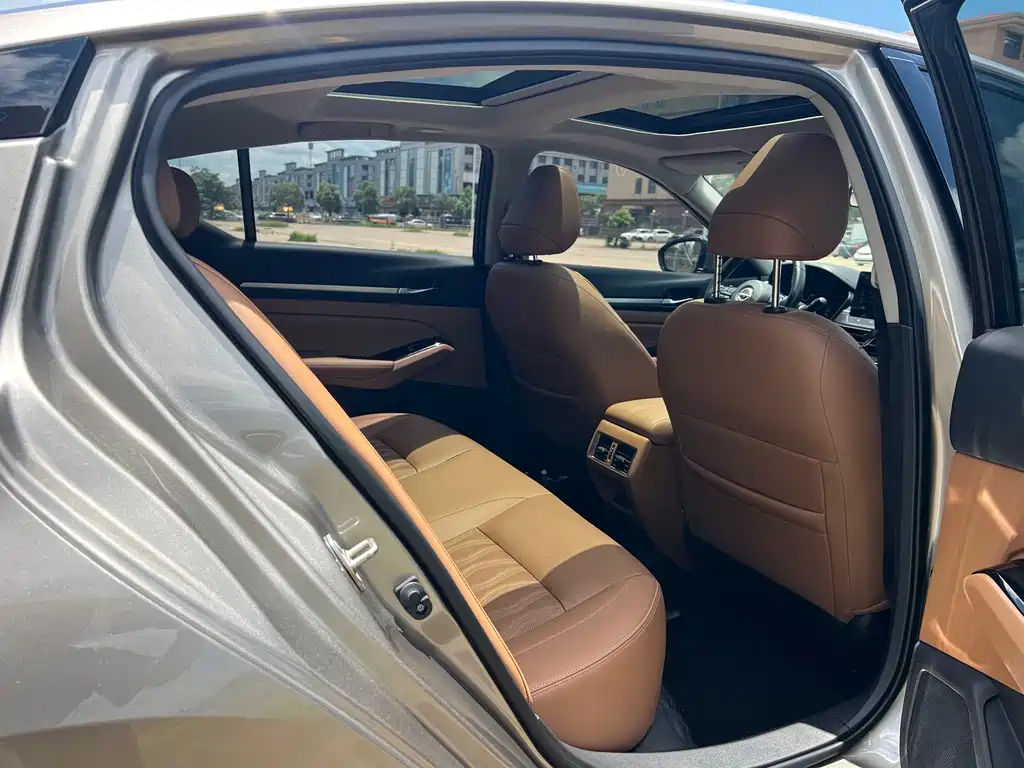 Nissan Teana 2023 — фото 12