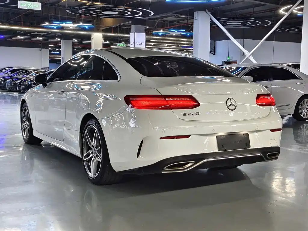 Mercedes-Benz E-Class 2020 — фото 13