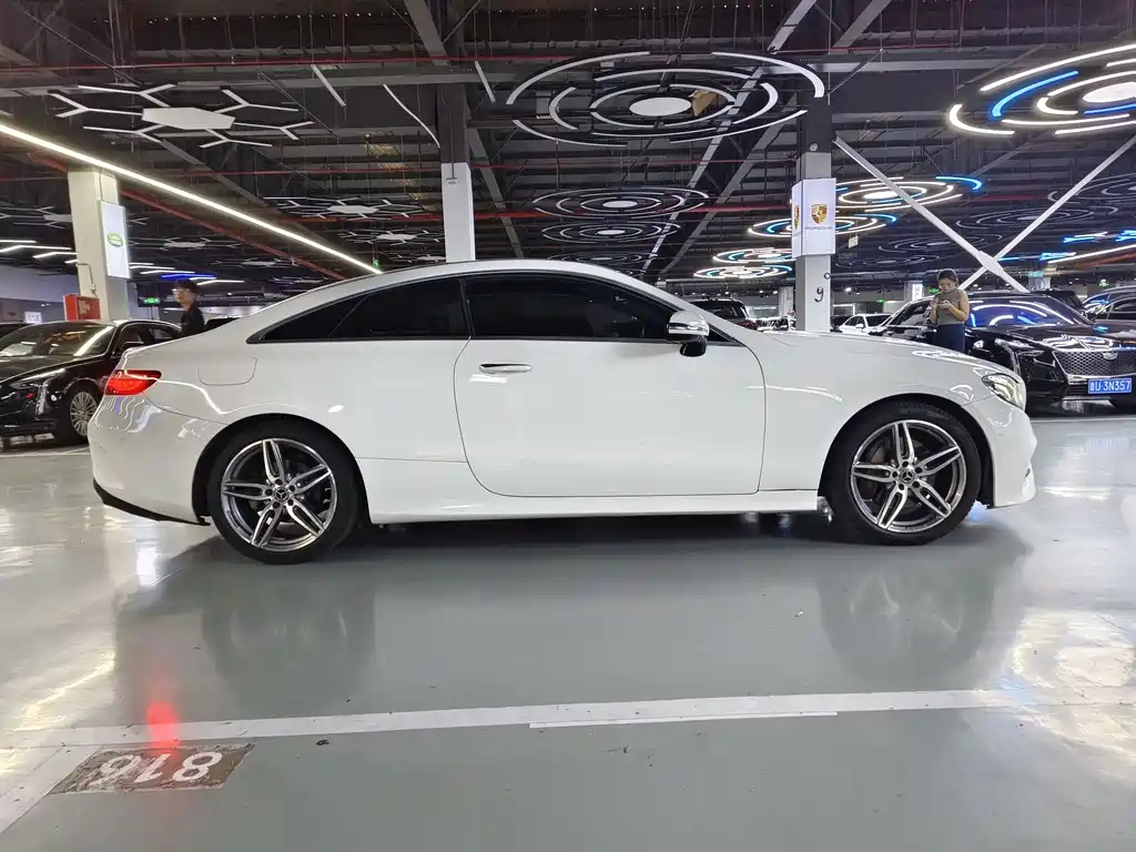 Mercedes-Benz E-Class 2020 — фото 16