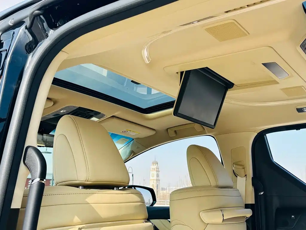 Toyota Vellfire 2021 — фото 23
