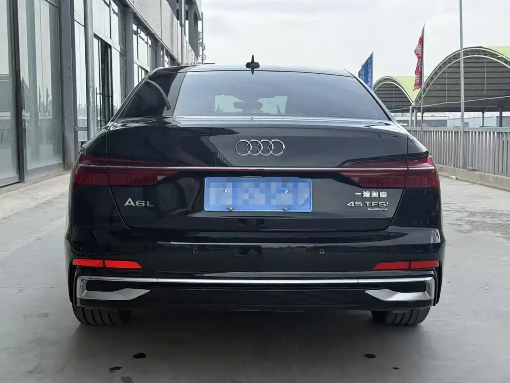 Audi A6L 2023 — фото 4