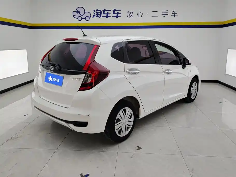 Honda Fit 2019 — фото 3