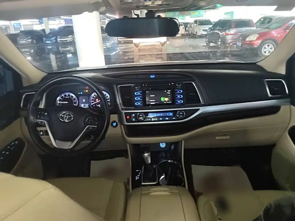 Toyota Highlander 2016 — фото 10