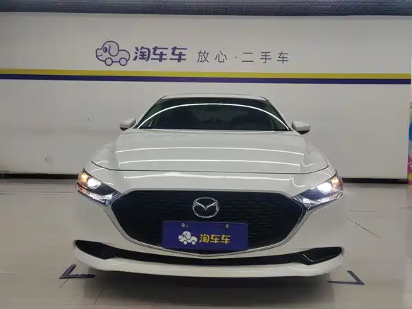 Mazda 3 Axela 2022