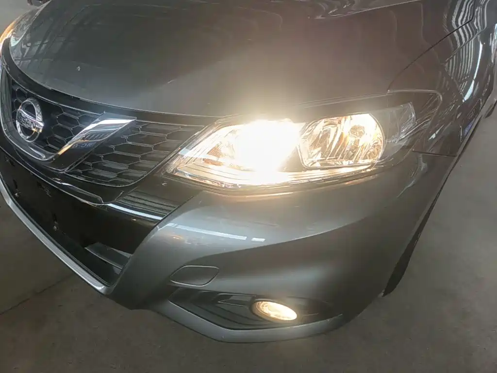 Nissan Tiida 2017 — фото 24