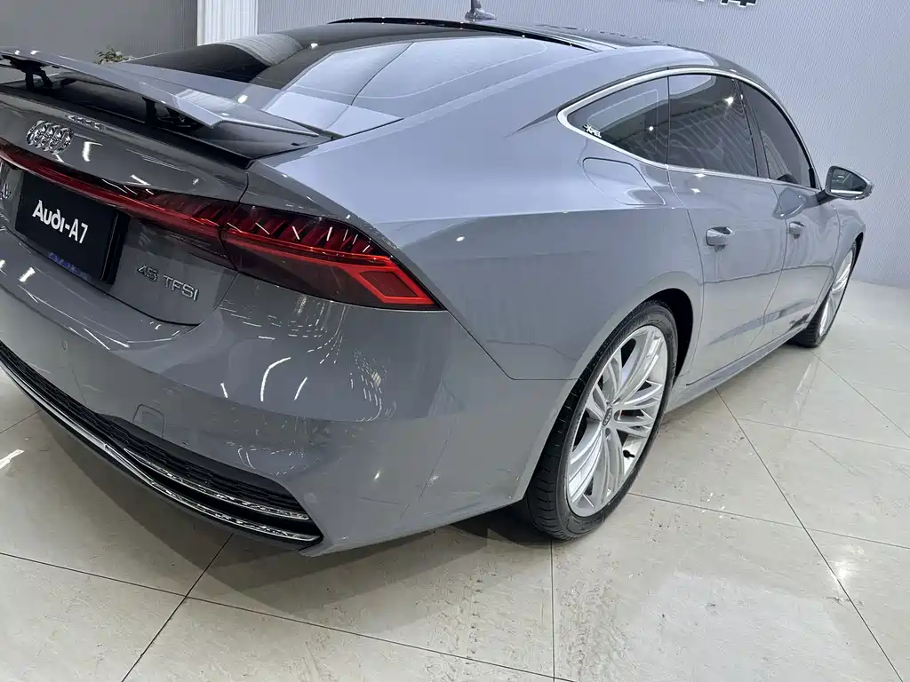 Audi A7 2022 — фото 14