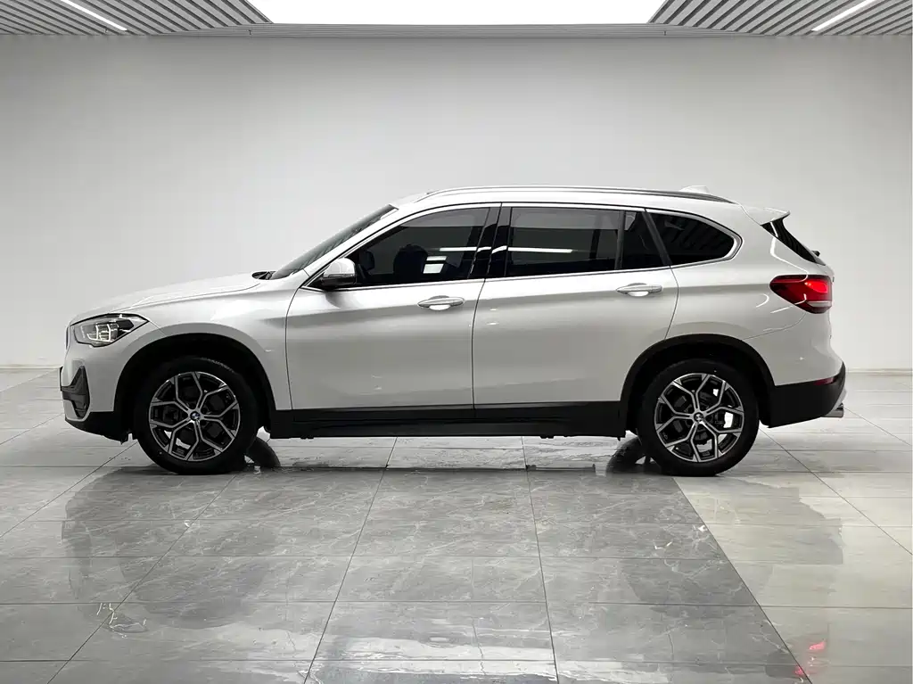 BMW X1 2023 — фото 7