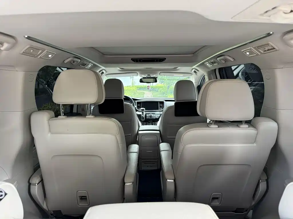 GAC Motor Trumpchi M8 2018 — фото 17