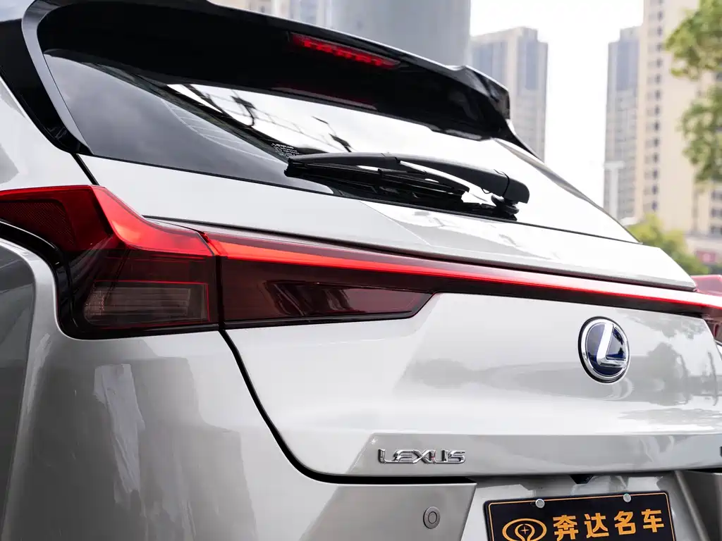 Lexus UX 2021 — фото 7