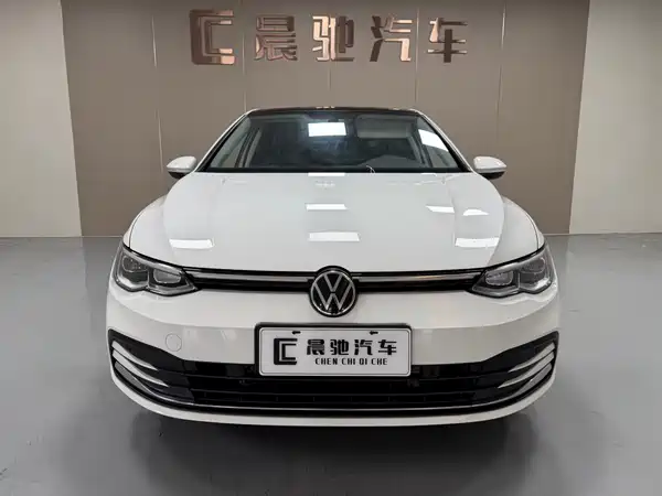 Volkswagen Golf 2021