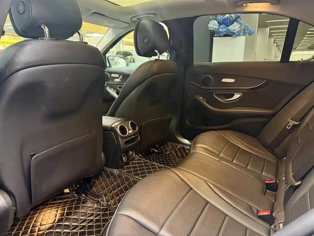 Mercedes-Benz C-Class 2020 — фото 12