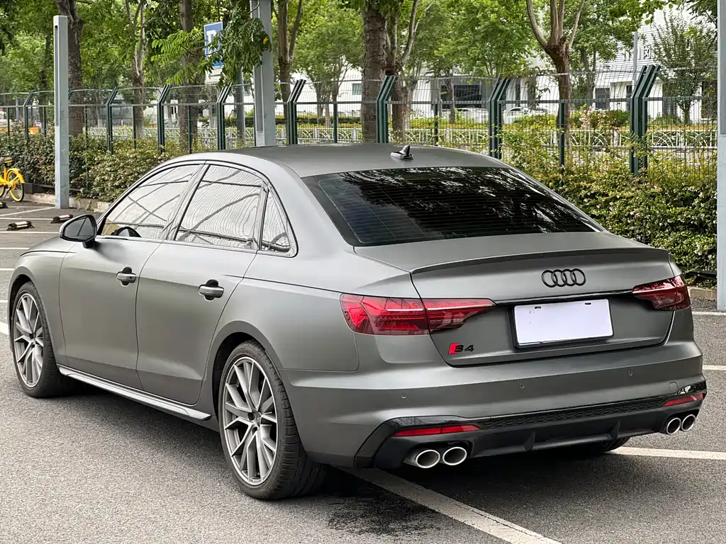 Audi S4 2024