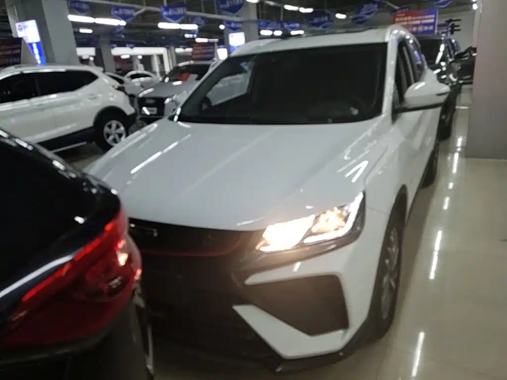 Geely Binyue 2022