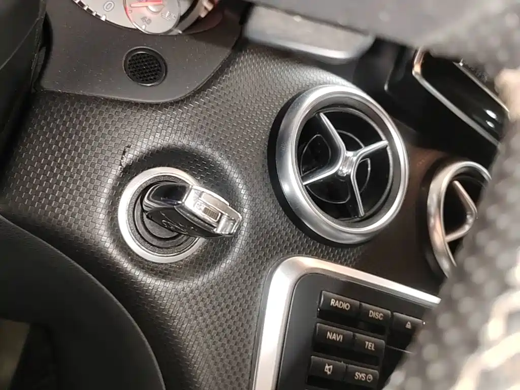 Mercedes-Benz A-Class 2014 — фото 9