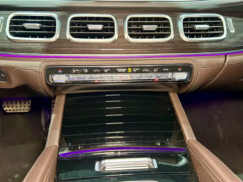 Mercedes-Benz GLS 2023 — фото 18