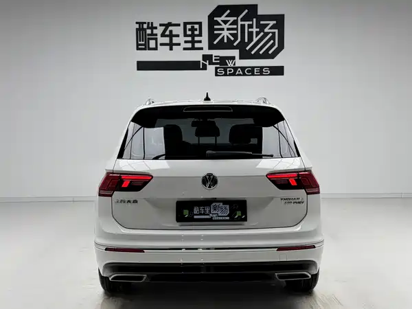 Volkswagen Tiguan L Plug-In Hybrid 2020