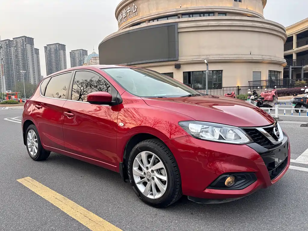 Nissan Tiida 2018 — фото 3