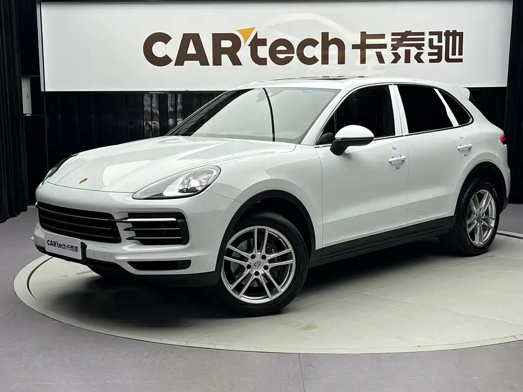 Porsche Cayenne 2019 — фото 1