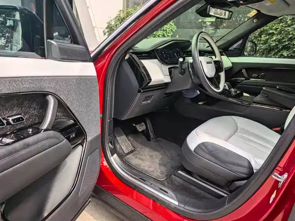 Land Rover Range Rover Sport New Energy 2024