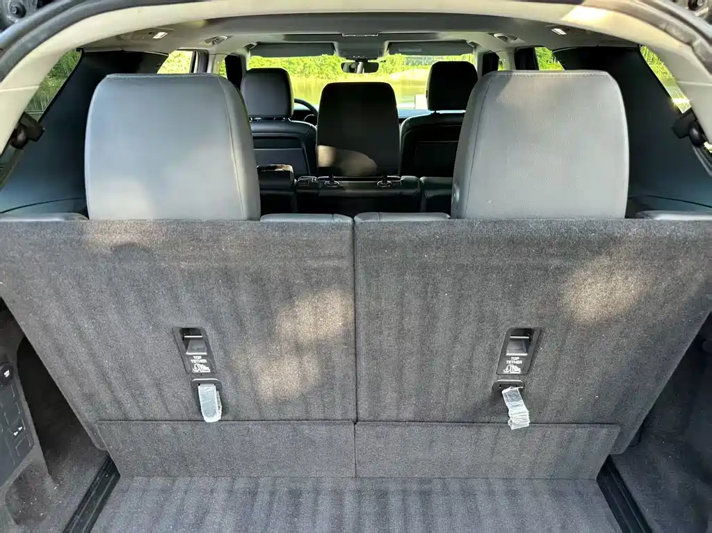 Land Rover Discovery 2019 — фото 9