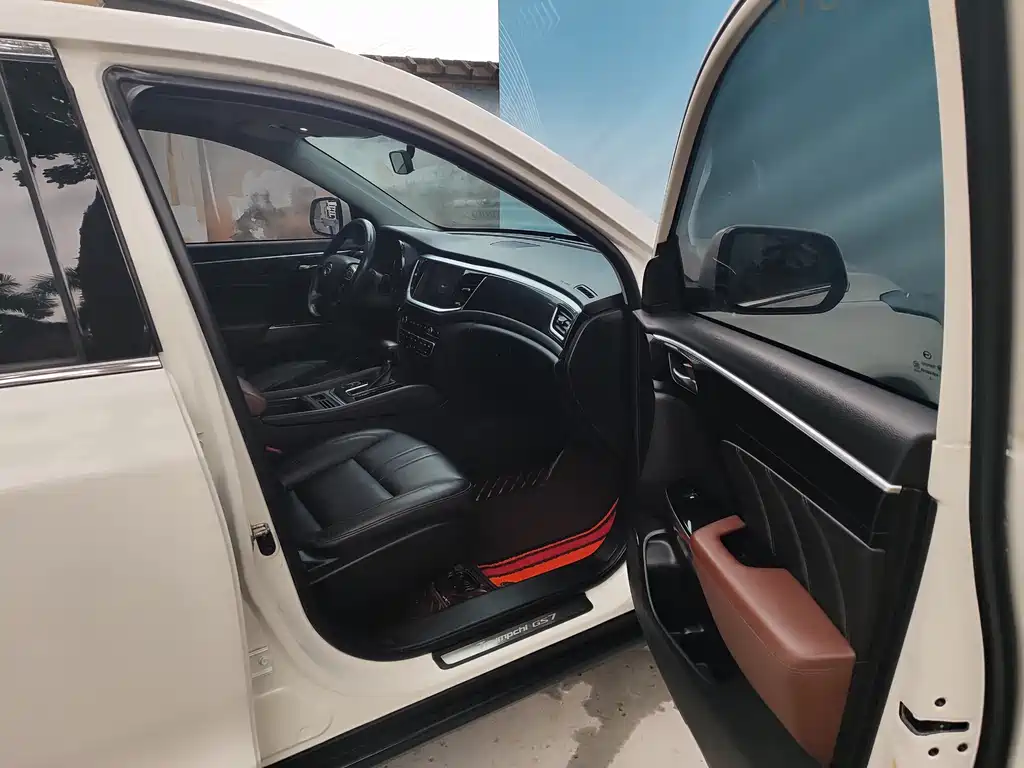 GAC Motor Trumpchi GS7 2018 — фото 12
