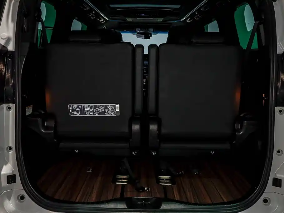Toyota Alphard 2021 — фото 6