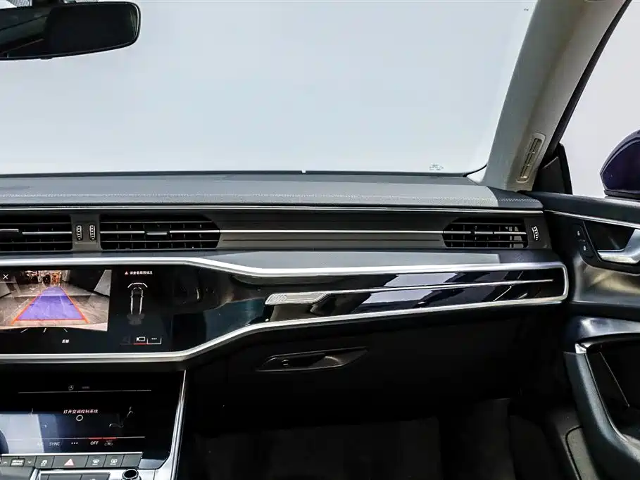 Audi A7L 2024 — фото 31