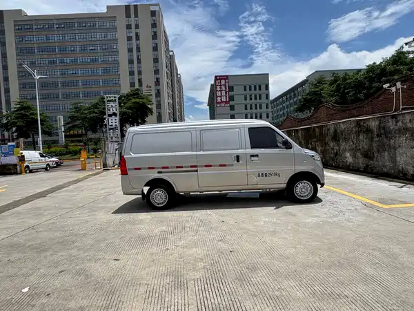 Wuling EV50 2025