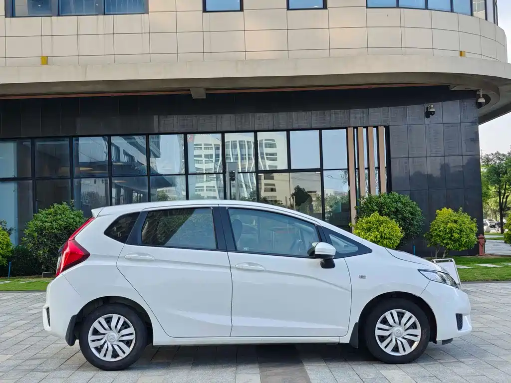 Honda Fit 2016 — фото 4