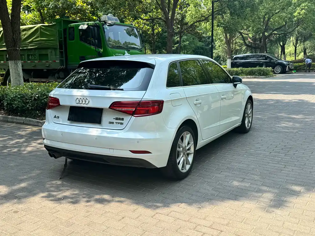 Audi A3 2018 — фото 18