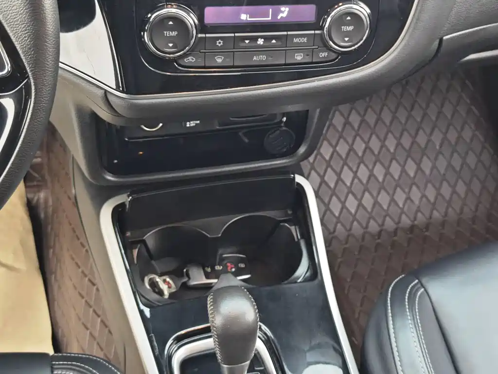 Mitsubishi Outlander 2020 — фото 20