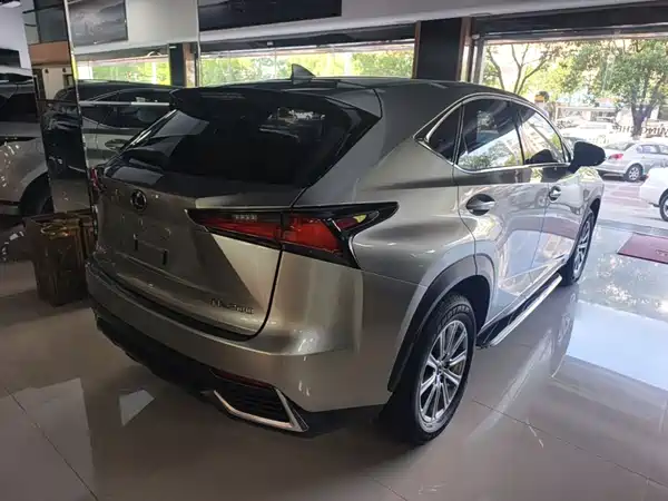 Lexus NX 2018