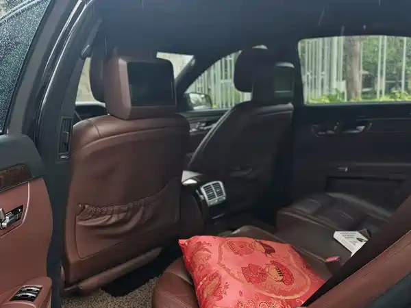 Mercedes-Benz S-Class 2013