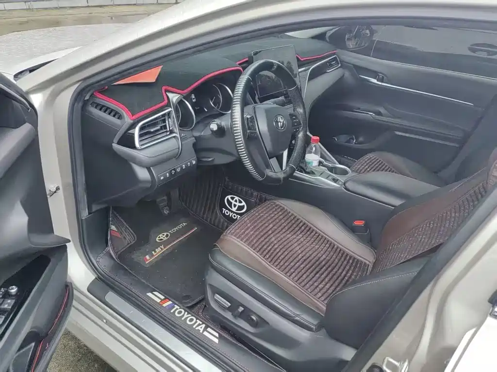 Toyota Camry 2021