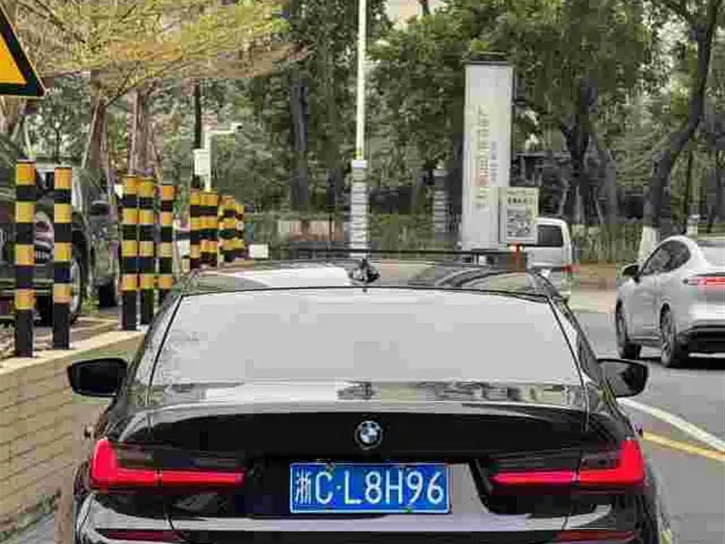 BMW 3 Series 2022 — фото 5