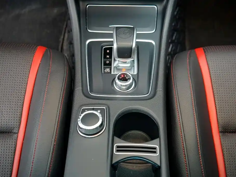 Mercedes-Benz A-Class AMG 2018 — фото 20