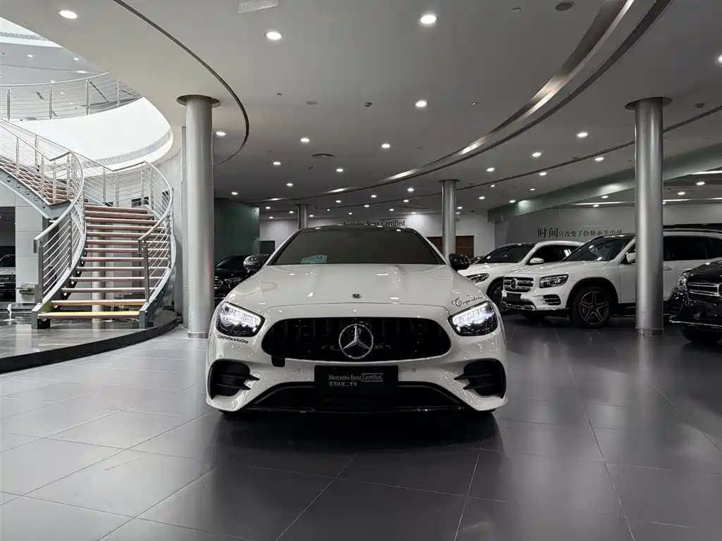 Mercedes-Benz E-Class 2023 — фото 2
