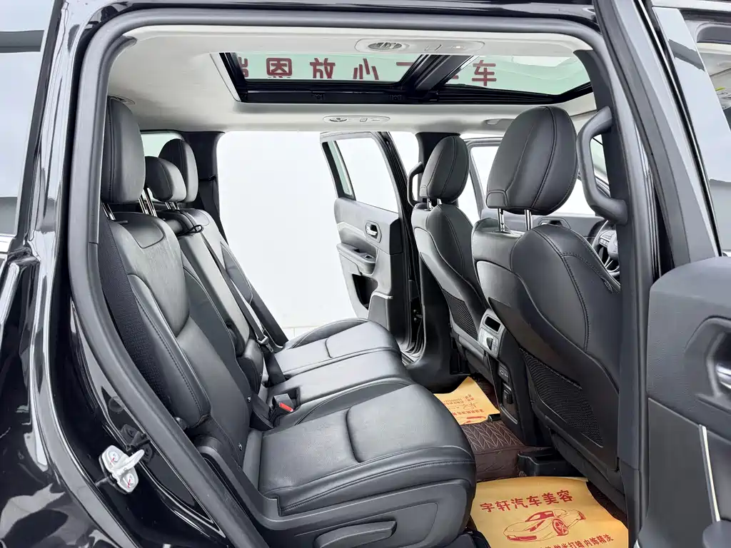 Jeep Grand Commander 2022 — фото 17
