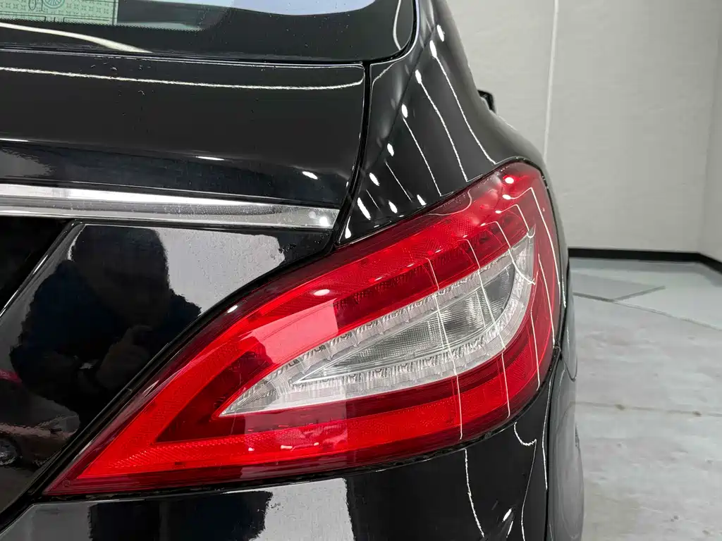 Mercedes-Benz CLS 2015 — фото 29