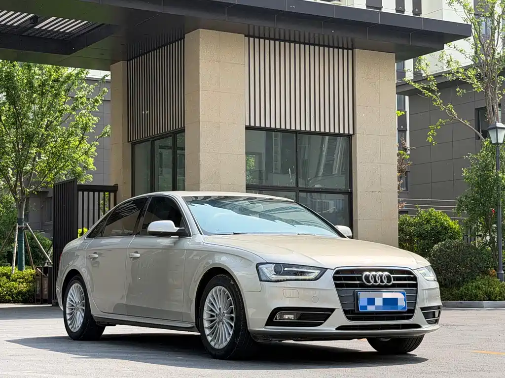 Audi A4L 2015 — фото 3